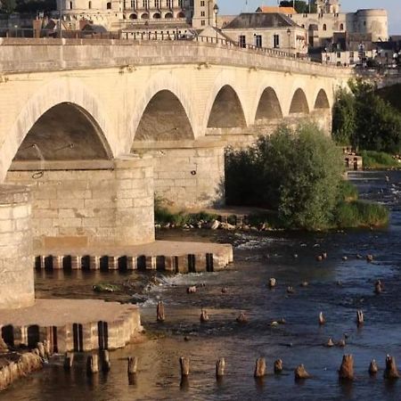 Le 17 Entre Gare Et Chateau Amboise Exteriör bild